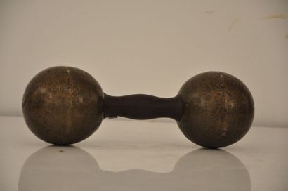 null Poids de musculation 9 kg en bronze et manche en bois

Ithme de Suez, atelier...