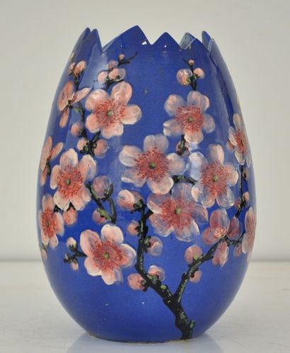 null PARDI et DEVOS à Vallauris

Vase de forme ovoïde en céramique émaillé bleu à...