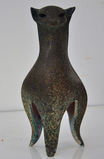null Maxime Fillon (1920-2003)

La hyène stylisée.

Céramique émaillé polychrome.

Signée.

H....