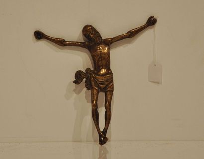 null Christ en croix

Sculpture en bronze patiné.

Allemagne XVIème siècle.

18 x...