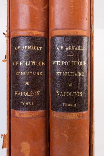 null Vie politique et Militaire Napoléon
par A.V.Arnault. Tome 1 2. Dans leur emboitage...
