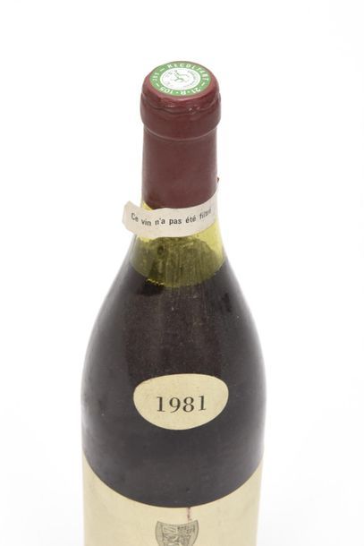 null 1 bouteille ÉCHÉZEAUX (Grand Cru) 3 cm; e.l.a.

Henri Jayer, 1981