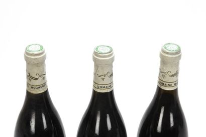 null 3 bouteilles RICHEBOURG (Grand Cru) 1 à 2,2 cm; e.t.h. légères; 1 c.c. légères

Mongeard-Mugneret,...
