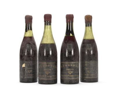 null 4 bouteilles CHAMBERTIN (Grand Cru) 1 à 4,5; 1 à 5; 1 à 5,5 et 1 à 8 cm; 3 e.f.s;...