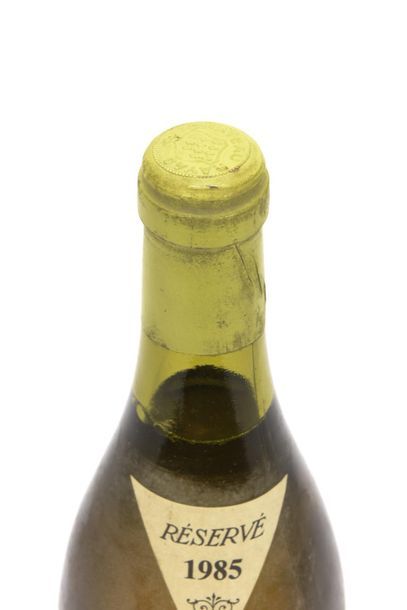 null 1 bouteille CHATEAUNEUF DU PAPE Blanc (2,7 cm; e.l.s.)

Château Rayas, 1985