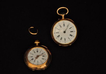 null Set of two 18K (750/1000) yellow gold pocket watches.

As is. Buckle broken...