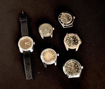 null Pack of 6 diver's watches with mechanical movement.

Round case, rotating bezel,...