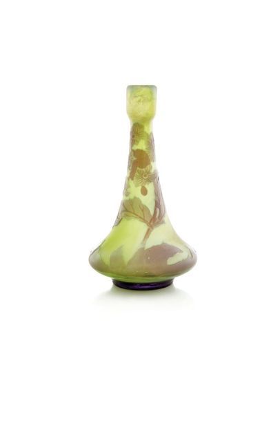 GALLE 
Vase 
Acid-etched glass 
Signed 
H....