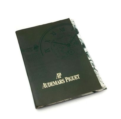 null Un lot de documentation sur la marque Audemars Piguet comprenant un livre sur...