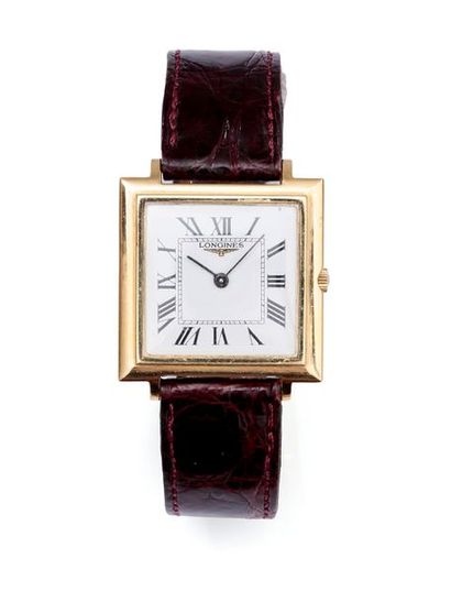 null Longines 
City Watch in 18K yellow gold 750 thousandths.
Square case in 18K...