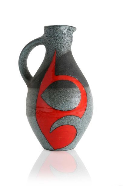 null Gilbert VALENTIN (1928-2000) 

Vase?Grés Signe?H. : 38 cm. Circa 1950 

