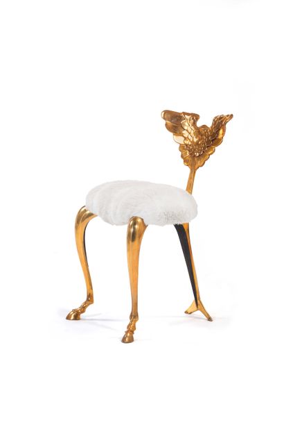 null Mark BRAZIER-JONES (1956) 

Chaise dite Pegasus Bronze, peau Signée et numérotée...