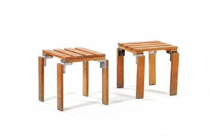 null Georges CANDILIS (1913-1995) & Anja BLOMSTEDT (1937) 

Suite of 2 stools Ash,...