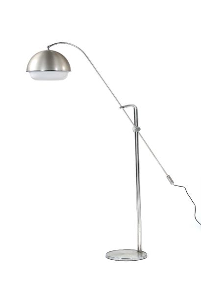 null FILVEM (XX) 

Lampadaire Acier, plexiglas H. : 200 cm. 1971 

Floor lamp Steel,...