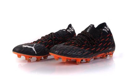 null Dimitri PAYET 10

Black Puma future football shoes worn and autographed on the...
