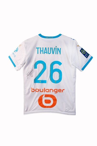 null Florian THAUVIN 26

Collector's jersey " #SupportersDeNosRestos " designed especially...