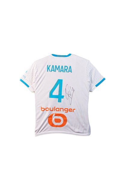 null Boubacar KAMARA 4

Collector's jersey " #SupportersDeNosRestos " designed especially...
