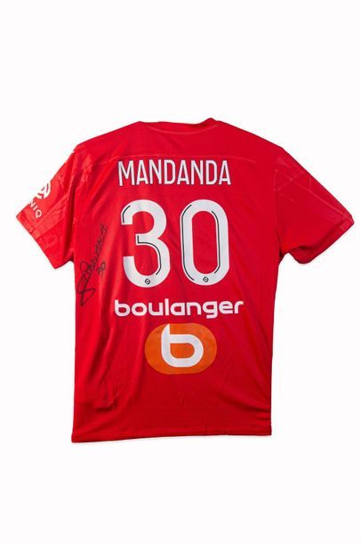 null Steve MANDANDA 30

Lot of Steve MANDANDA composed of an autographed red OM goalie...