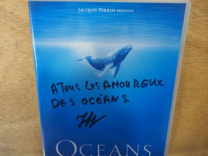 DVD du film mythique OCEANS Film de Jacques Perrin et Jacques Cluzaud.

Dédicacé...