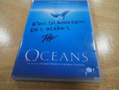DVD du film mythique OCEANS Film de Jacques Perrin et Jacques Cluzaud.

Dédicacé...