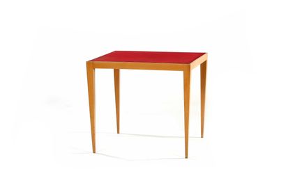 null Jean ROYÈRE

(1902-1981)

Table à jeu

Sycomore, feutrine

67 x 75 x 75 cm.

Circa...