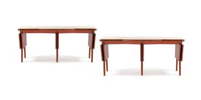 null TRAVAIL ITALIEN 

2 tables consoles Marbre, bois 79 x 182 x 57 cm. Circa 1950...
