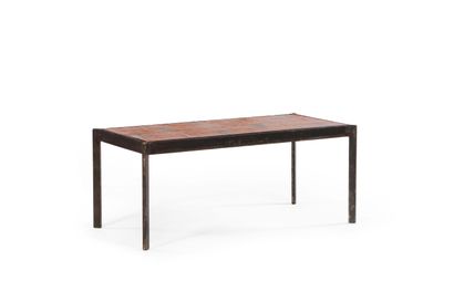  Mado JOLAIN 
(1921-2019) 
Table 
Céramique, métal 
40 x 96.5 x 46.5cm. 
Circa 1955...