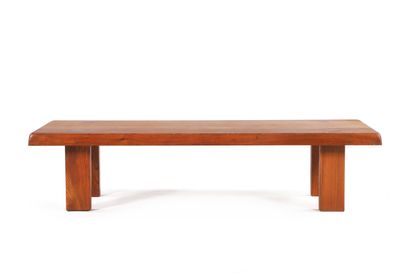null Pierre CHAPO

(1927-1986)

Coffee table T08A

Elm

33 x 140 x 53 cm.

Circa...