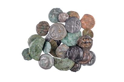 null Set of 26 Gallic coins mainly potins and bronzes: Massilia, Nimes as and half...