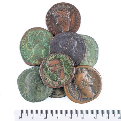 null 8 bronzes : Claudius as, Nero as, Antoninus the Pious sesterce, Lucilla sesterce,...