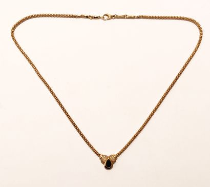 null Necklace in 18K (750/1000) yellow gold, consisting of a mobile pendant centered...