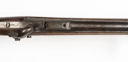 null Carabine à percussion dite « d’Orléans » modèle 1842.

Canon rond à pans au...
