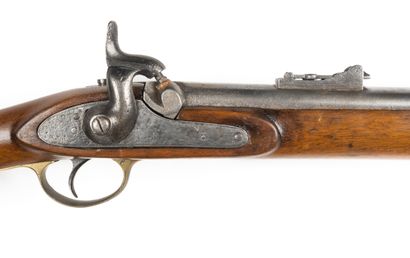 null British model 1853 percussion rifle. 

Round barrel, with rise, punched. 

Flat...