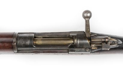 null 
Fusil Mauser Chilien modèle 1895, calibre 7 mm.

Canon rond avec hausse. Boîtier...