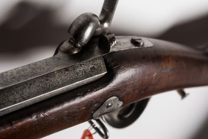 null Infantry rifle with percussion model 1857.

Round barrel with sides, dated "1860"...