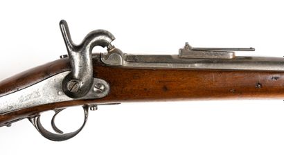 null Carabine à percussion modèle 1859. 

Canon rond, rayé, à pans au tonnerre, daté...
