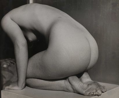 null Raymond BACHELARD

Etude de nu féminin, c. 1935

Tampon de l'artiste au verso.

Dimensions...