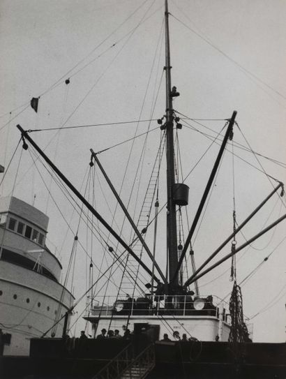 null Raymond BACHELARD

Port de Méditerranée, c. 1935

Tirage argentique d’époque....