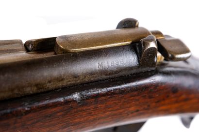 null AUTRICHE



Fusil modèle 1886 Kropatschek portugais, calibre 8 mm. 

Canon rond...
