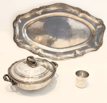 Set of service including : 

- Large silver...