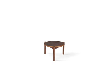 Pierre Jeanneret (1896-1967) Pierre JEANNERET (1896-1967)  Table Teck 41.5 x 61 cm.... Gazette Drouot