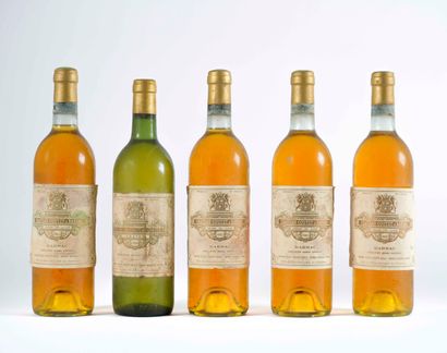 null 4 B CHÂTEAU COUTET (2 B.G.; e.t.h. dont 3 e.a; c.c. dont 2 gonflées)

CC1 Sauternes...