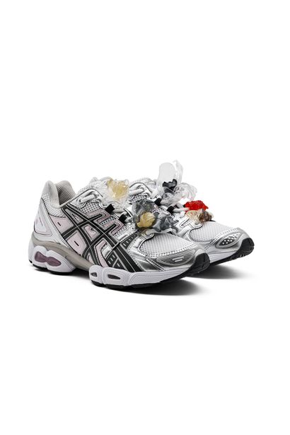 ASICS CRAFTS FOR MIND BY FLORENCE TETIER The GEL-NIMBUS 9 sneaker was initially designed...