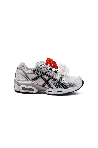 ASICS CRAFTS FOR MIND BY FLORENCE TETIER The GEL-NIMBUS 9 sneaker was initially designed...