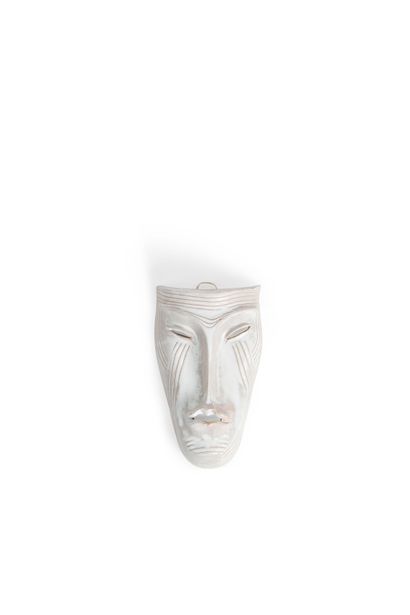 null Jean AUSTRUY (1910-2012)
Masque africain
Céramique (restauration)
H. 25.5 cm...