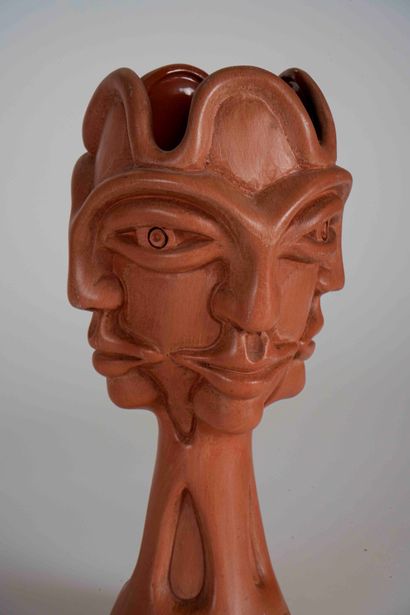 null Jean MARAIS (1913-1998)
Vase dit quatre visages
Terre rouge de Vallauris
Signée...