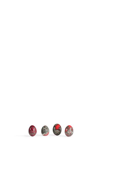 null MADOURA
Suite de 4 œufs
Céramique
H. 8.5 cm, 8 cm, 7.5 cm, 7 cm
Circa 1950