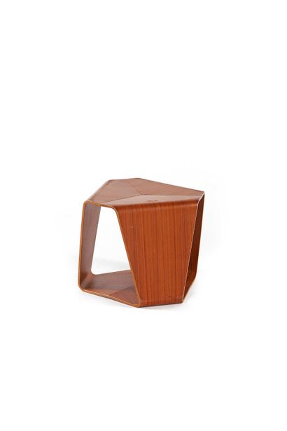 null Reiko TANABE (1934)
Murai stool
Thermoformed teak counterplate
46 x 43 x 37...
