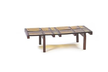 null Roger CAPRON (1922-2006)
Alouette coffee table
Oak, glass slabs
33 x 118.5 x...