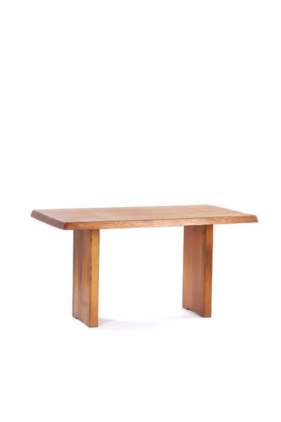 null Pierre CHAPO (1927-1986)
T14 dining table
Elm
73 x 140 x 72 cm.
Circa 1960

Reference:
-...